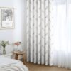 drewniane_grzechotki_z_niebieską_wstążką